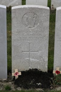 Lijssenthoek Military Cemetery - Johnson, Gerald Ernest