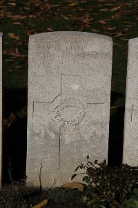 Lijssenthoek Military Cemetery - Johnson, Henry George