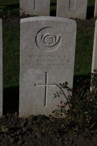 Lijssenthoek Military Cemetery - Johnson, John Thomas