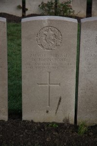 Lijssenthoek Military Cemetery - Johnstone, D