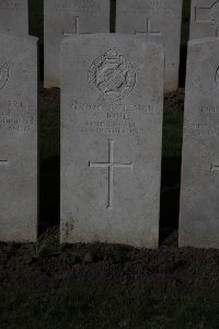 Lijssenthoek Military Cemetery - Jones, Alfred