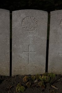 Lijssenthoek Military Cemetery - Jones, Clyde Leonard