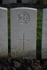 Lijssenthoek Military Cemetery - Jones, E