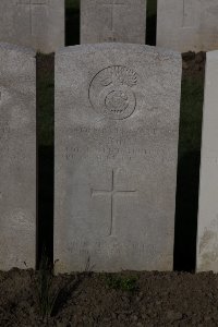 Lijssenthoek Military Cemetery - Jones, Edwin
