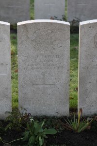 Lijssenthoek Military Cemetery - Jones, Frederick
