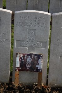 Lijssenthoek Military Cemetery - Jones, Harry