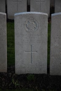 Lijssenthoek Military Cemetery - Jones, Inigo