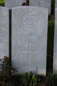 Lijssenthoek Military Cemetery - Jones, J