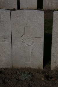 Lijssenthoek Military Cemetery - Joynt, William John