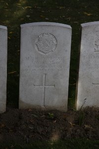 Lijssenthoek Military Cemetery - Judson, John William