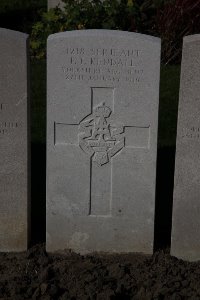 Lijssenthoek Military Cemetery - Kendall, P F