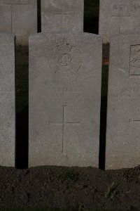 Lijssenthoek Military Cemetery - Kerry, J