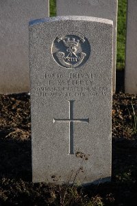 Lijssenthoek Military Cemetery - Kettlety, Frederick
