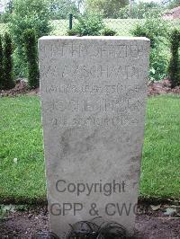 Lijssenthoek Military Cemetery - Kieninger, Josef