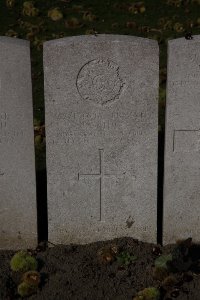 Lijssenthoek Military Cemetery - King, Reginald