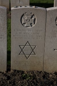 Lijssenthoek Military Cemetery - Kingstone, J W