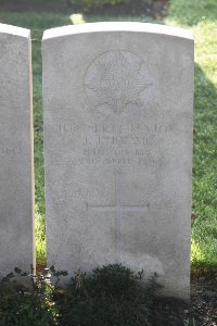 Lijssenthoek Military Cemetery - Kirk, J