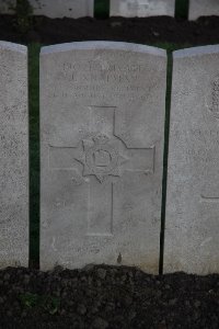 Lijssenthoek Military Cemetery - Knapman, J