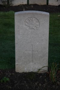 Lijssenthoek Military Cemetery - Knight, Ernest Arthur