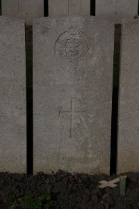 Lijssenthoek Military Cemetery - Knight, Fredrick William