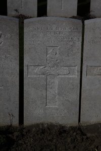 Lijssenthoek Military Cemetery - Knight, H