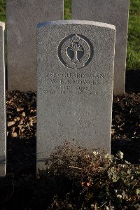 Lijssenthoek Military Cemetery - Knowles, William Edward