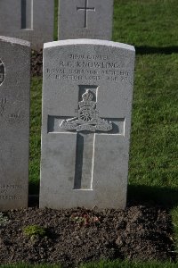 Lijssenthoek Military Cemetery - Knowling, Richard Goodere