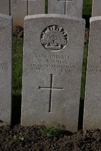Lijssenthoek Military Cemetery - Knox, William Robert