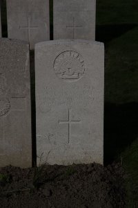 Lijssenthoek Military Cemetery - Labram, Clifford