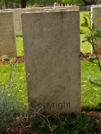 Lijssenthoek Military Cemetery - Lachetta, Wilhelm