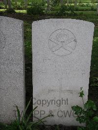 Lijssenthoek Military Cemetery - Ladkin, J