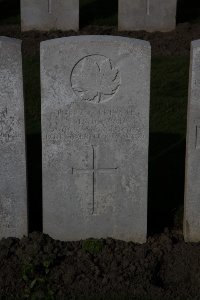 Lijssenthoek Military Cemetery - Ladyman, Alfred