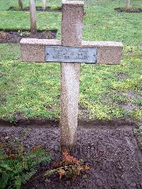 Lijssenthoek Military Cemetery - Laffond, Simon
