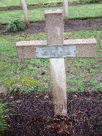 Lijssenthoek Military Cemetery - Laguirrigue, 