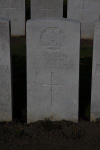 Lijssenthoek Military Cemetery - Laidlaw, Percy