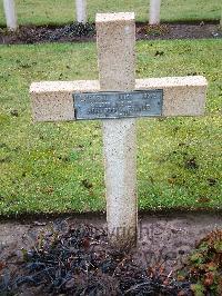 Lijssenthoek Military Cemetery - Laigneau, Lucien