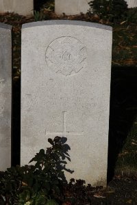 Lijssenthoek Military Cemetery - Laing, W