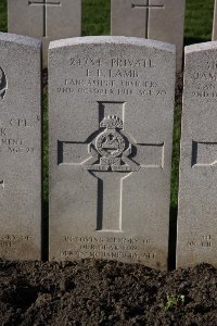 Lijssenthoek Military Cemetery - Lamb, Louis Edgar