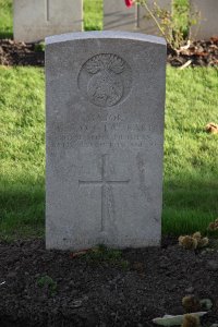 Lijssenthoek Military Cemetery - Lambart, Gerald Edgar Oliver Fortescue