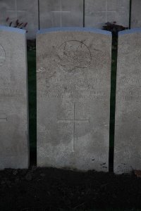 Lijssenthoek Military Cemetery - Landry, E H