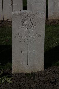 Lijssenthoek Military Cemetery - Landsborough, C