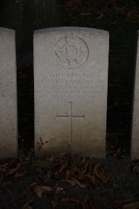 Lijssenthoek Military Cemetery - Lankshear, Frank