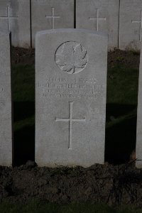 Lijssenthoek Military Cemetery - Lapointe, Louis Philippe