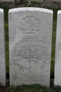 Lijssenthoek Military Cemetery - Larkin, Andrew Richard