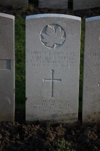 Lijssenthoek Military Cemetery - Lavelle, James Frederick