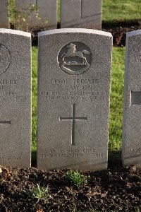 Lijssenthoek Military Cemetery - Lawson, T