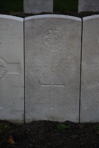 Lijssenthoek Military Cemetery - Lawson, W B