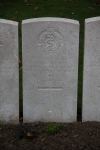 Lijssenthoek Military Cemetery - Lawson, William