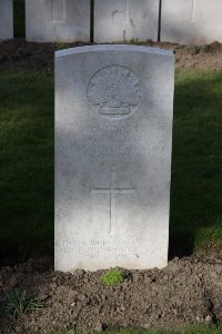 Lijssenthoek Military Cemetery - Layton, William