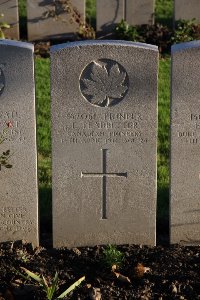Lijssenthoek Military Cemetery - Leadbetter, T